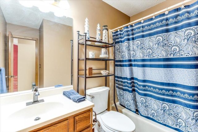 11003 W 3rd, Wichita, KS 67212
