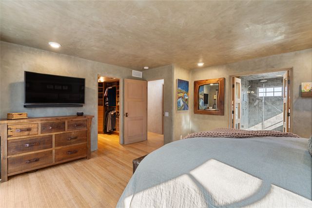 1204 Bandolina Road, Santa Fe, NM 87501