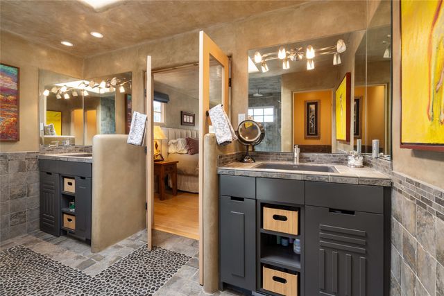 1204 Bandolina Road, Santa Fe, NM 87501