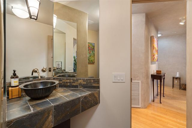 1204 Bandolina Road, Santa Fe, NM 87501