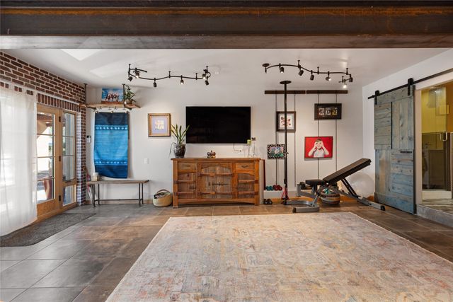 1204 Bandolina Road, Santa Fe, NM 87501