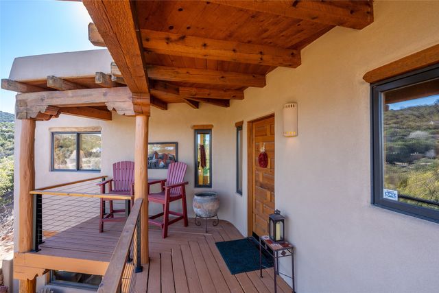 1204 Bandolina Road, Santa Fe, NM 87501