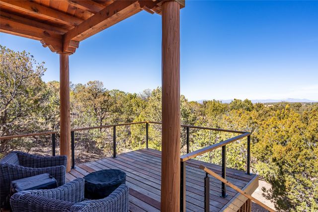 1204 Bandolina Road, Santa Fe, NM 87501