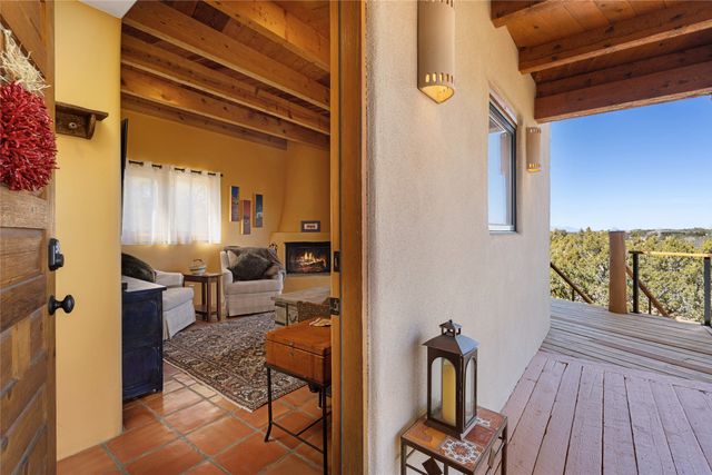 1204 Bandolina Road, Santa Fe, NM 87501