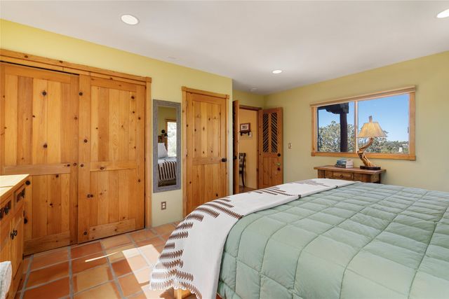 1204 Bandolina Road, Santa Fe, NM 87501