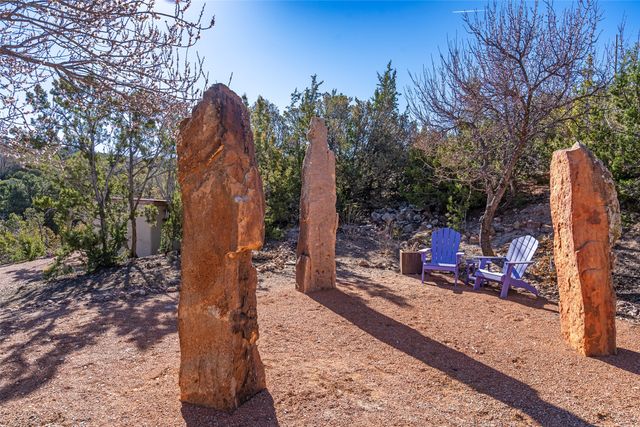 1204 Bandolina Road, Santa Fe, NM 87501