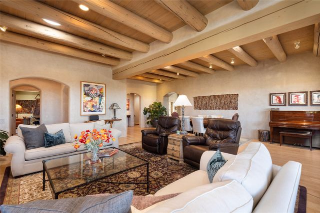 1204 Bandolina Road, Santa Fe, NM 87501