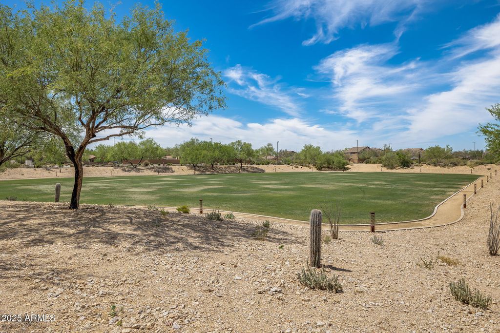 Image 31 of property listing at 32634 N 21ST Lane, Phoenix, AZ 85085
