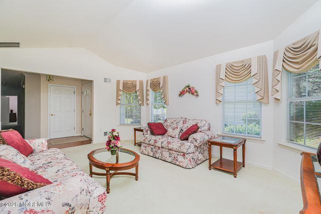 120 Skyline Drive, Lakewood, NJ 08701
