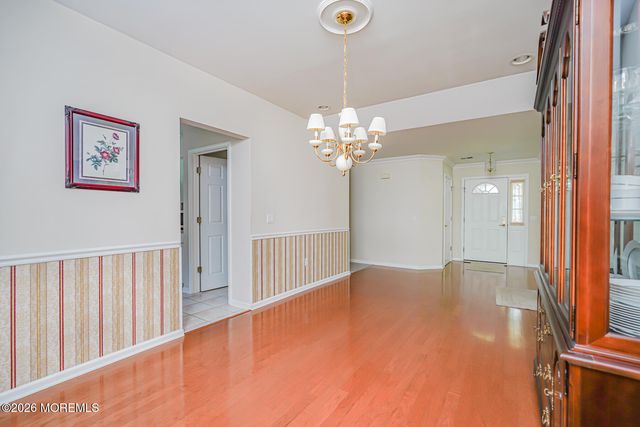 120 Skyline Drive, Lakewood, NJ 08701