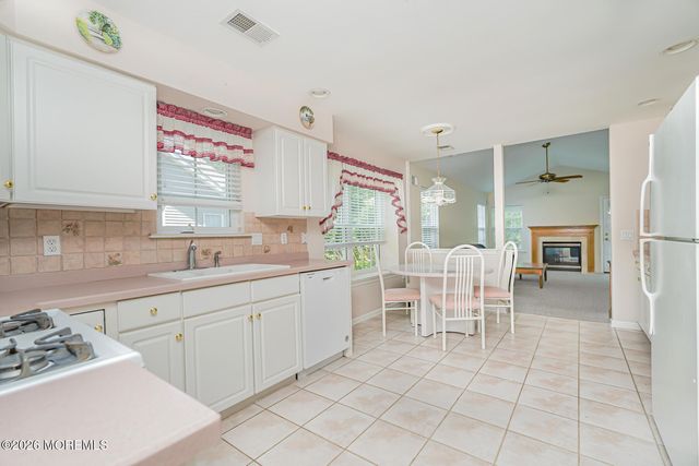 120 Skyline Drive, Lakewood, NJ 08701