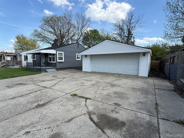 106 E Hopkins Avenue, Pontiac, MI 48340