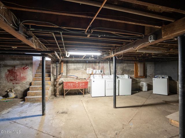 1519 Bouton Road, Troy, NY 12180