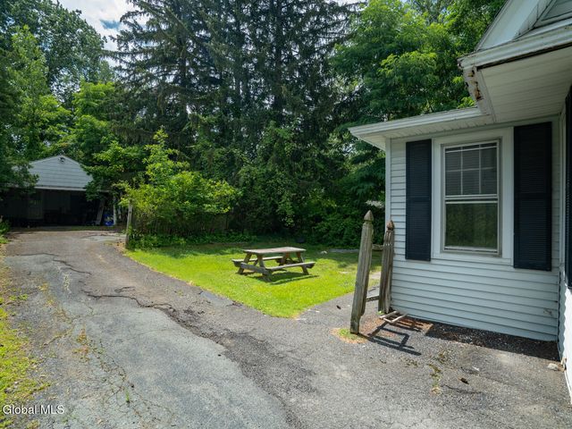 1519 Bouton Road, Troy, NY 12180