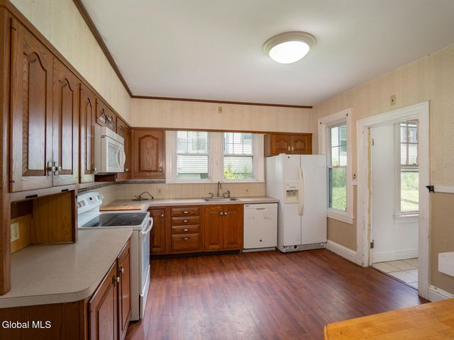 1519 Bouton Road, Troy, NY 12180