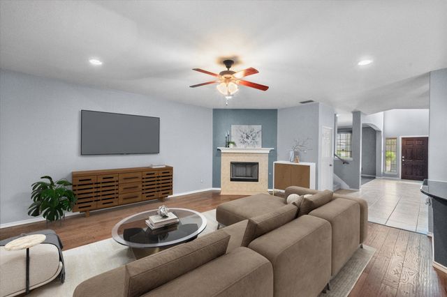 9324 Shadowfax Drive, Arlington, TX 76002