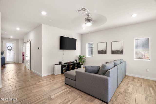 11141 BLAZING STAR Place, El Paso, TX 79934