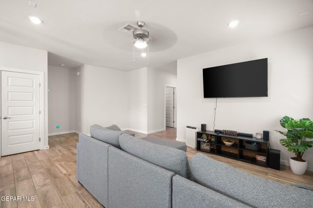 11141 BLAZING STAR Place, El Paso, TX 79934