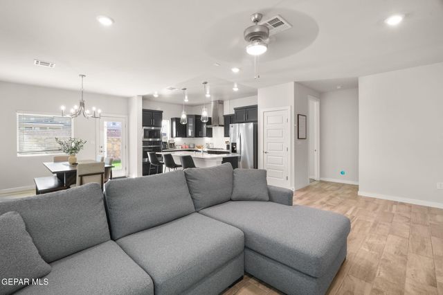 11141 BLAZING STAR Place, El Paso, TX 79934