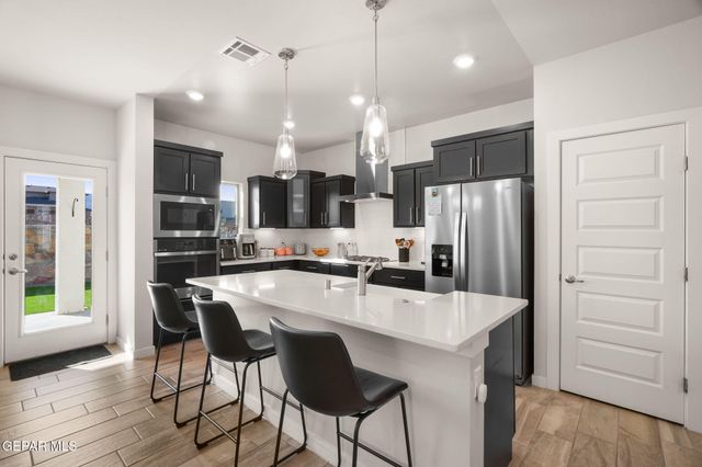 11141 BLAZING STAR Place, El Paso, TX 79934