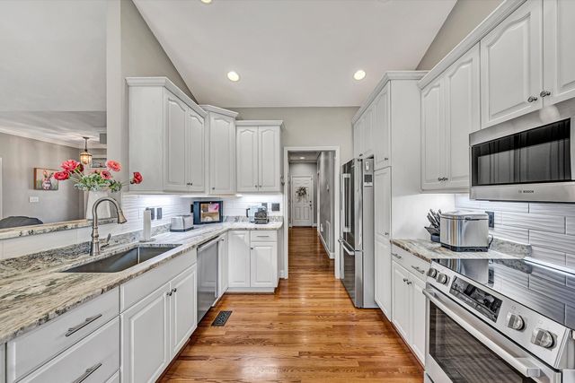 535 Hollymeade LN, Daleville, VA 24083