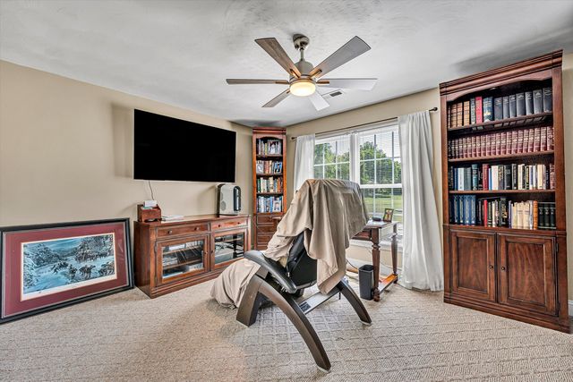 535 Hollymeade LN, Daleville, VA 24083