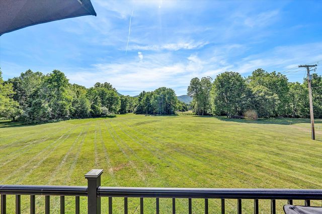 535 Hollymeade LN, Daleville, VA 24083