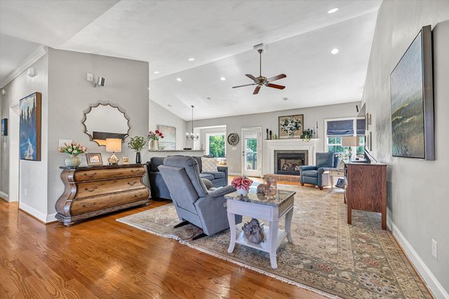 535 Hollymeade LN, Daleville, VA 24083