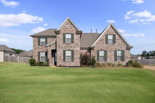 175 MARRIETTA DR, Oakland, TN 38060