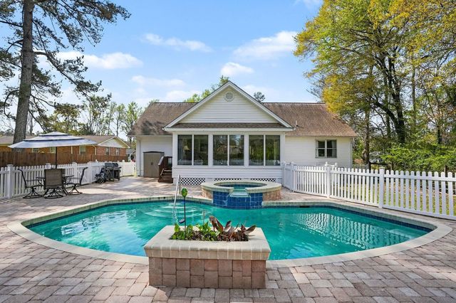 4809 Forest Dr., Loris, SC 29569