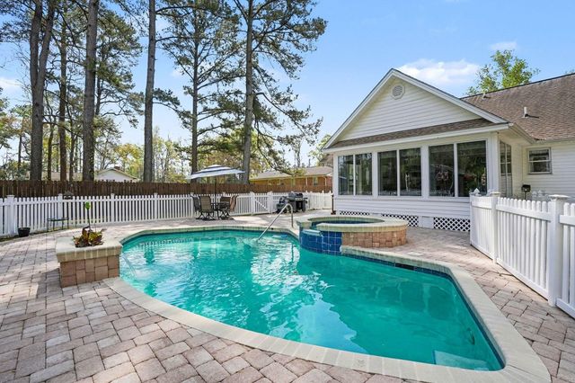4809 Forest Dr., Loris, SC 29569