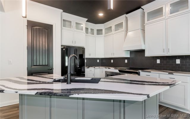 6045 Boulder, Jeffersonville, IN 47130