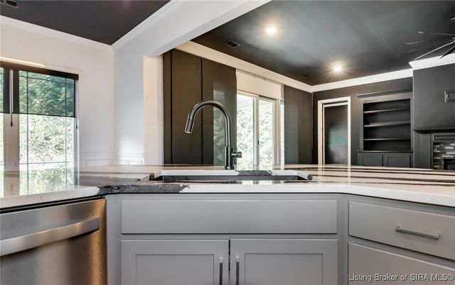 6045 Boulder, Jeffersonville, IN 47130