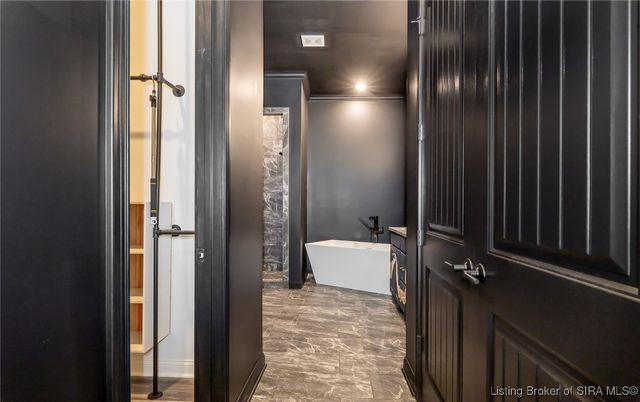 6045 Boulder, Jeffersonville, IN 47130