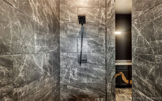 6045 Boulder, Jeffersonville, IN 47130