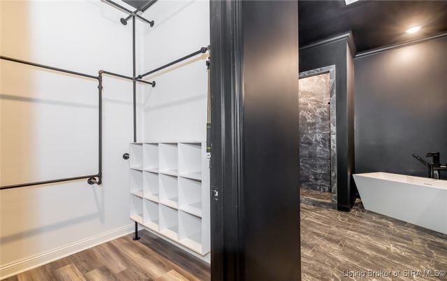 6045 Boulder, Jeffersonville, IN 47130