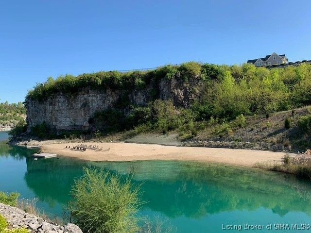 6045 Boulder, Jeffersonville, IN 47130