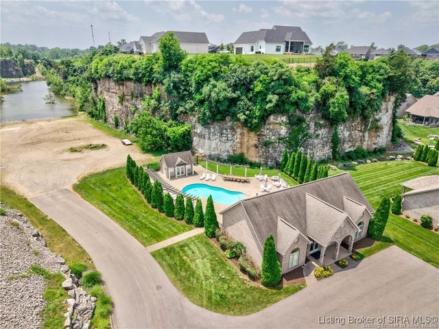 6045 Boulder, Jeffersonville, IN 47130