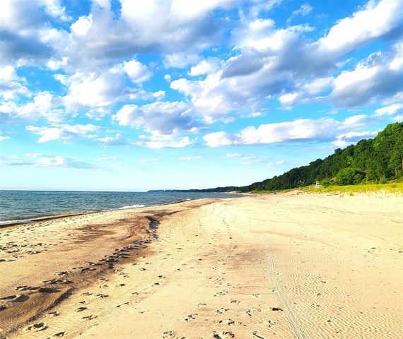 01 Hoder Road, New Buffalo, MI 49117