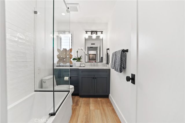 1741 Tustin Avenue 14D, Costa Mesa, CA 92627