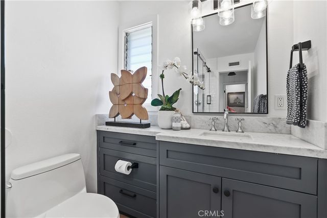 1741 Tustin Avenue 14D, Costa Mesa, CA 92627