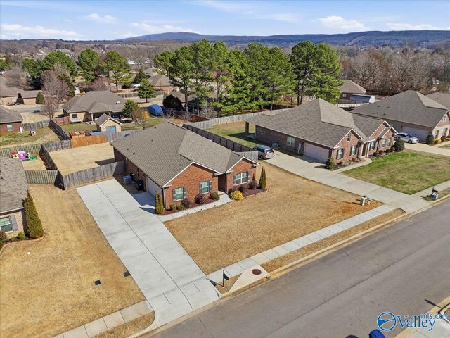 219 Dinner Tree Square, Huntsville, AL 35811