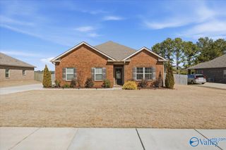 219 Dinner Tree Square, Huntsville, AL 35811