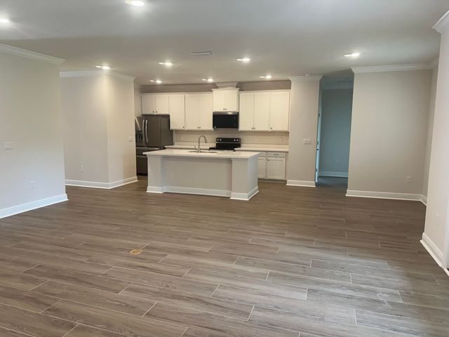 943 Coastal Breeze Drive, Freeport, FL 32439