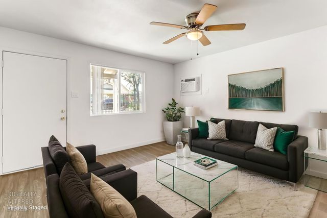 3807 15th Ave, Sacramento, CA 95820