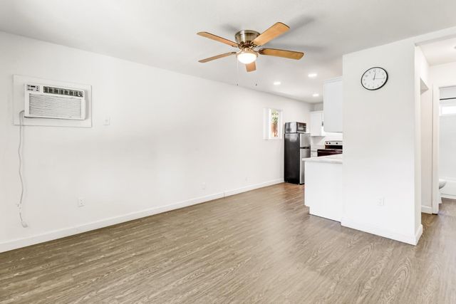 3807 15th Ave, Sacramento, CA 95820