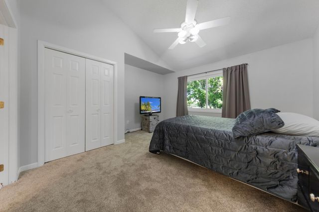 13628 Vincent Circle, Burnsville, MN 55337