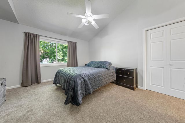 13628 Vincent Circle, Burnsville, MN 55337