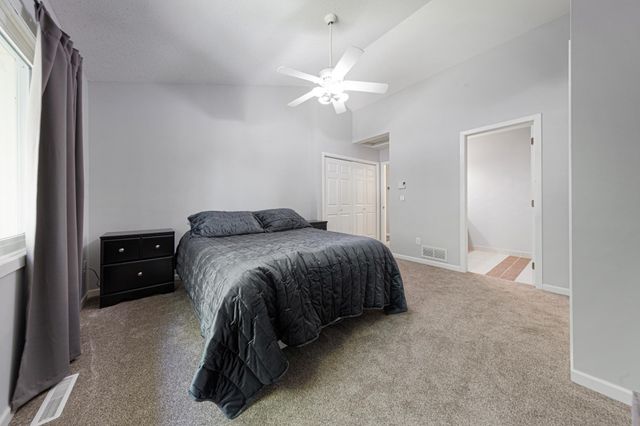 13628 Vincent Circle, Burnsville, MN 55337