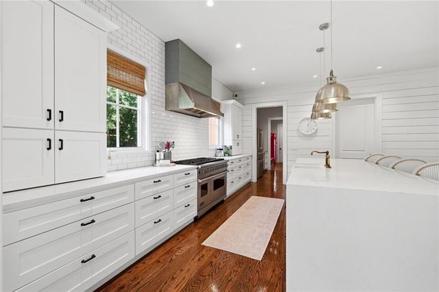 220 Audreys Way, Suwanee, GA 30024